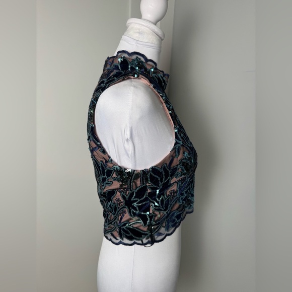 Elliatt Josie Top in Multi - Picture 4 of 11